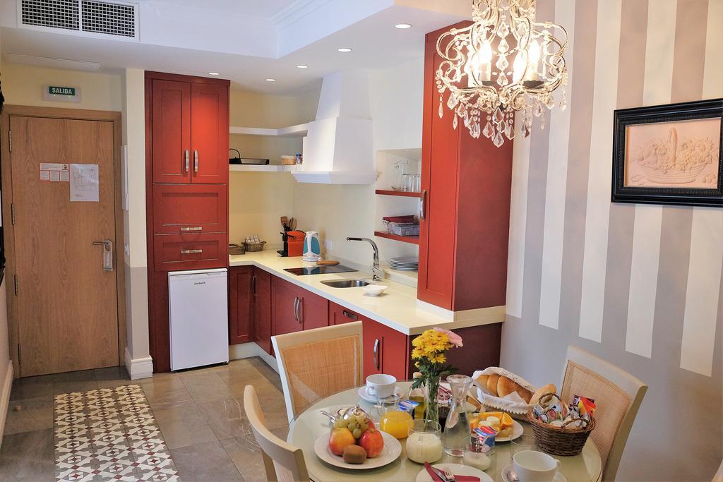 Apartasuites Alberca Deluxe Cordoba Phòng bức ảnh
