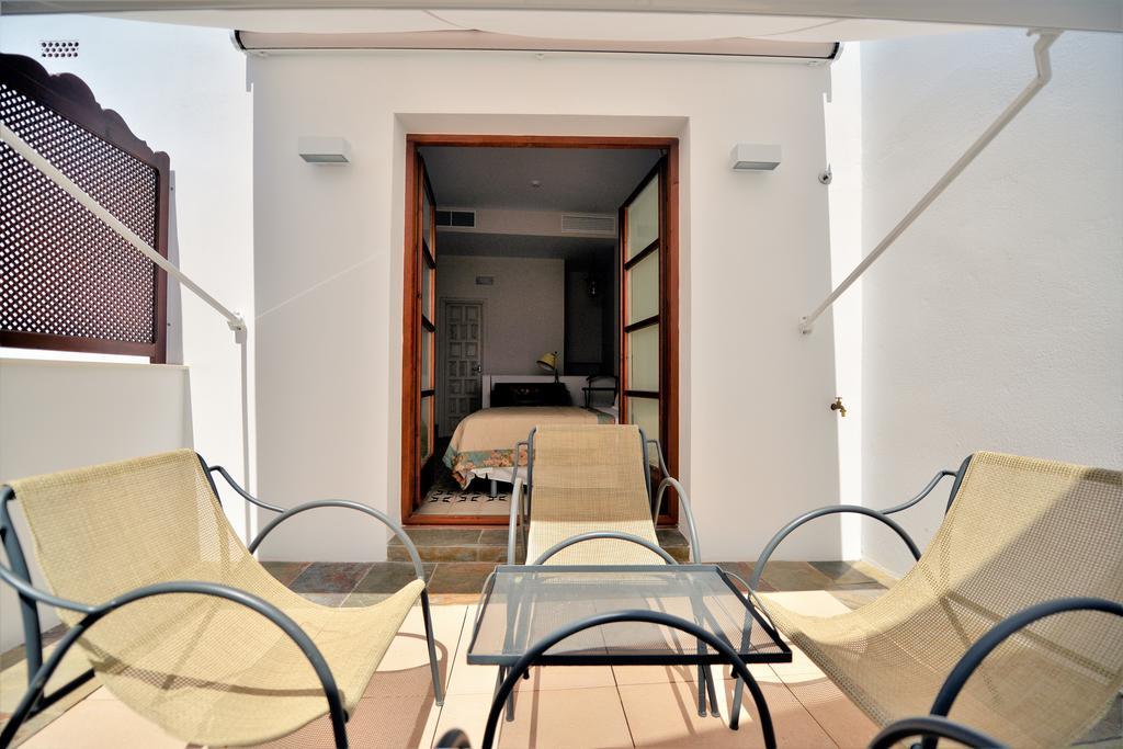 Apartasuites Alberca Deluxe Cordoba Phòng bức ảnh
